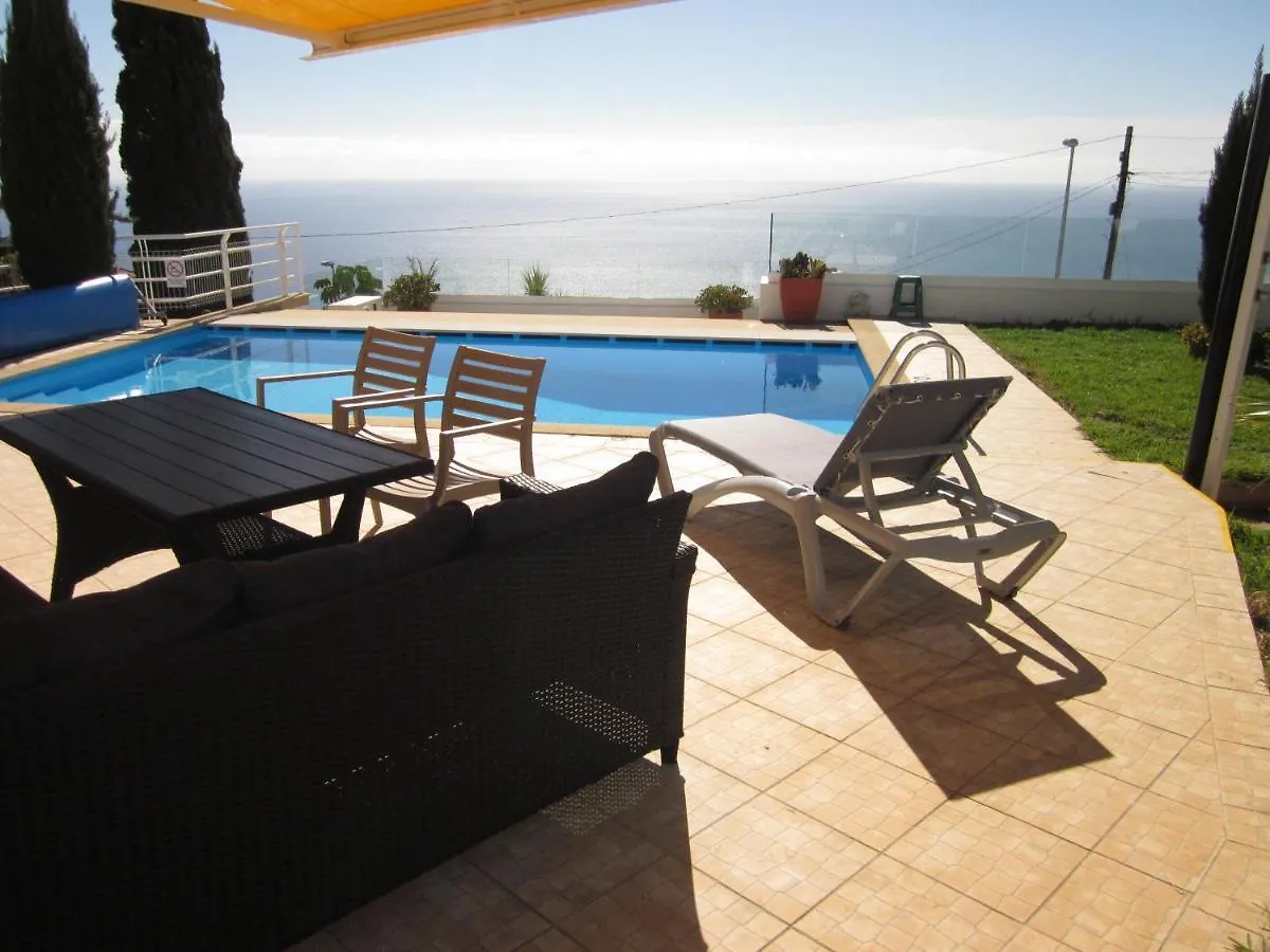 Villa Hansen In Garajau - Cristo Rei Caniço