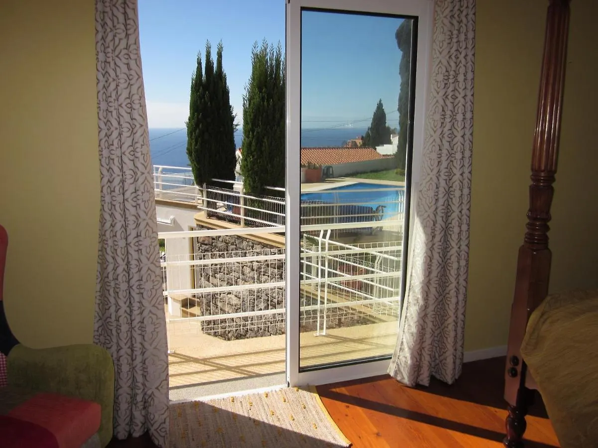 Villa Hansen In Garajau - Cristo Rei Caniço